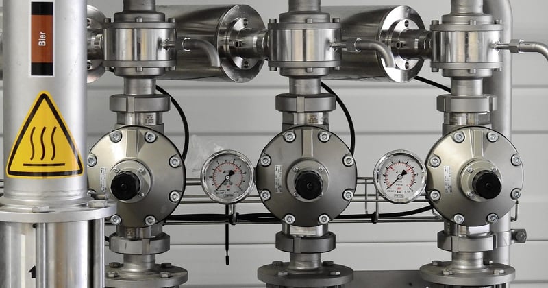 Assembler tube acier sans soudure : la méthode simple et durable
