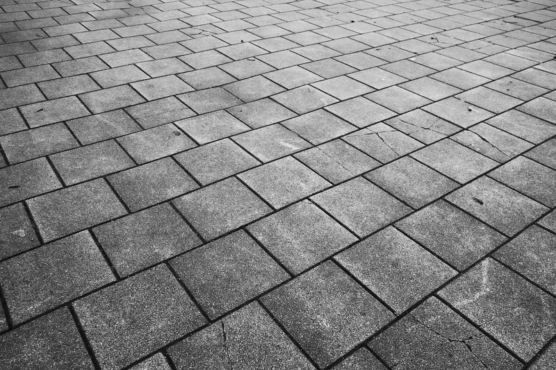 Tuiles poreuses vs tuiles classiques : le vrai comparatif