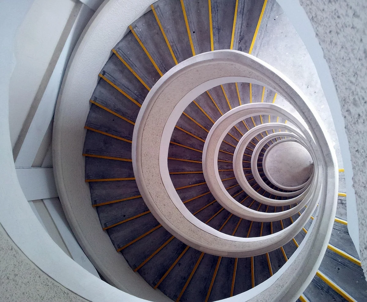 Prix d'un monte-escalier Stannah en 2026 : tarifs et aides financières