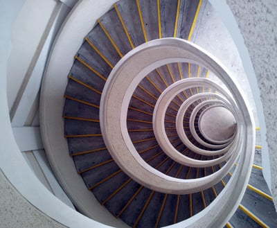 Prix d'un monte-escalier Stannah en 2026 : tarifs et aides financières